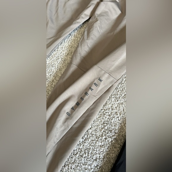 GYMSHARK | Men's Joggers - Picture 4 of 6